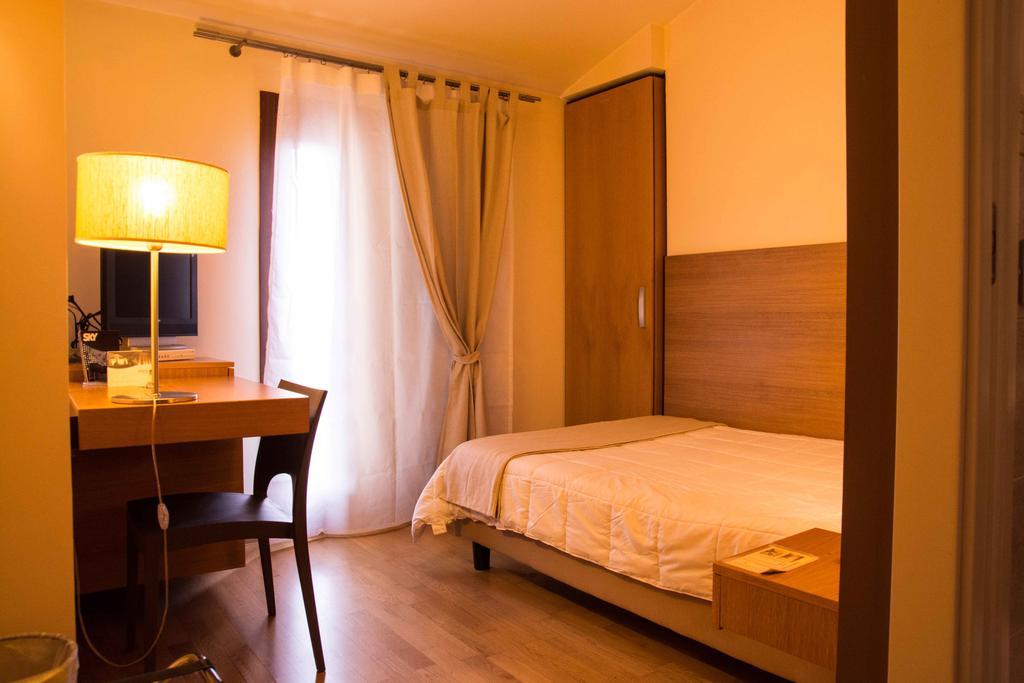Country House Corte Del Sole Campolungo Quarto foto